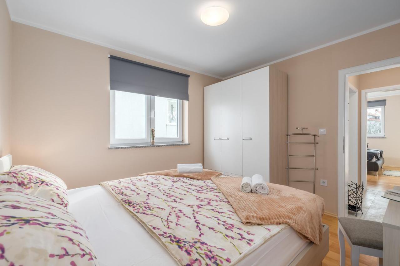 Apartment Andrea Пореч Екстериор снимка